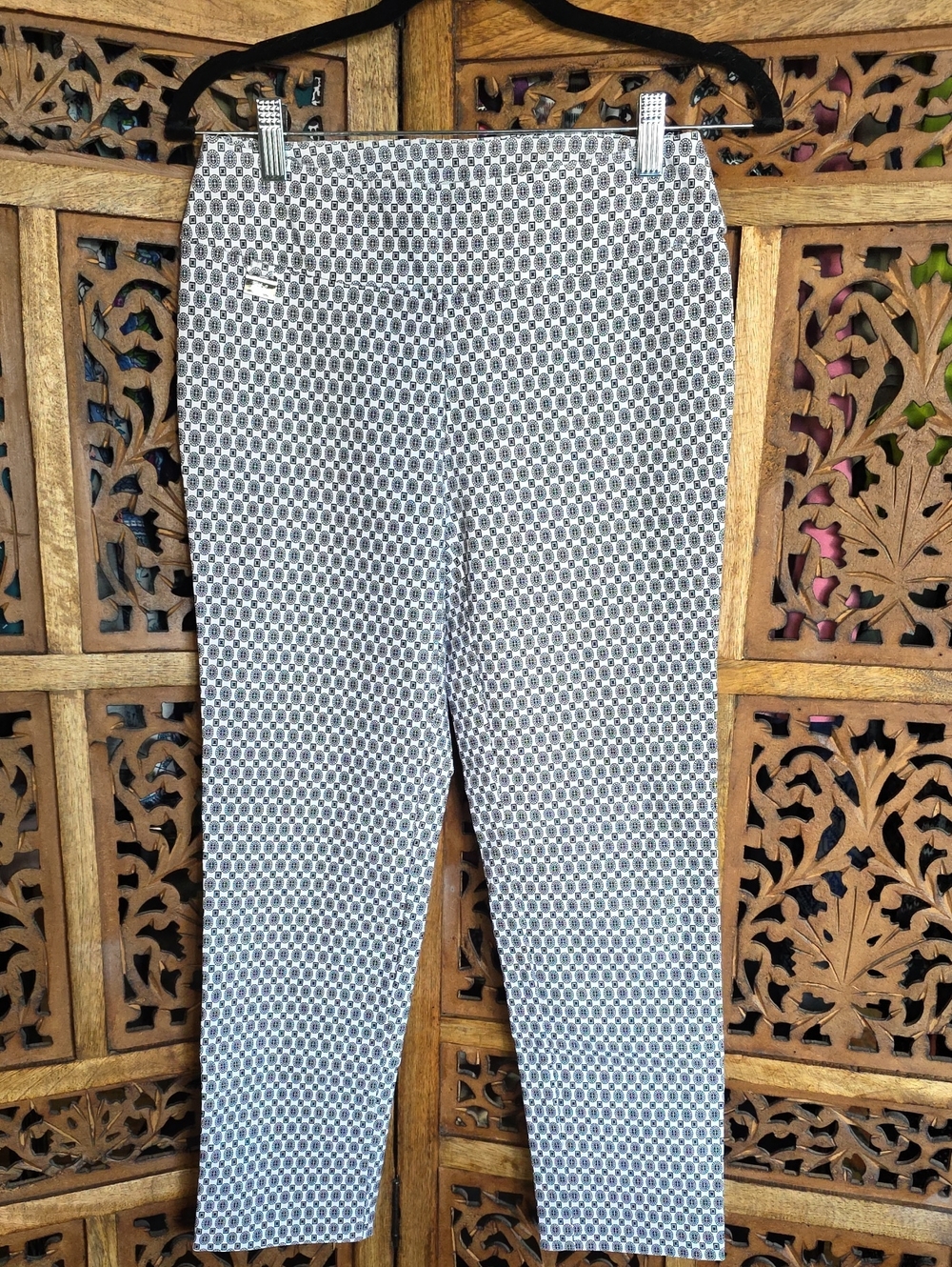 LISETTE Slim Ankle Jeans in White and Navy Geometric